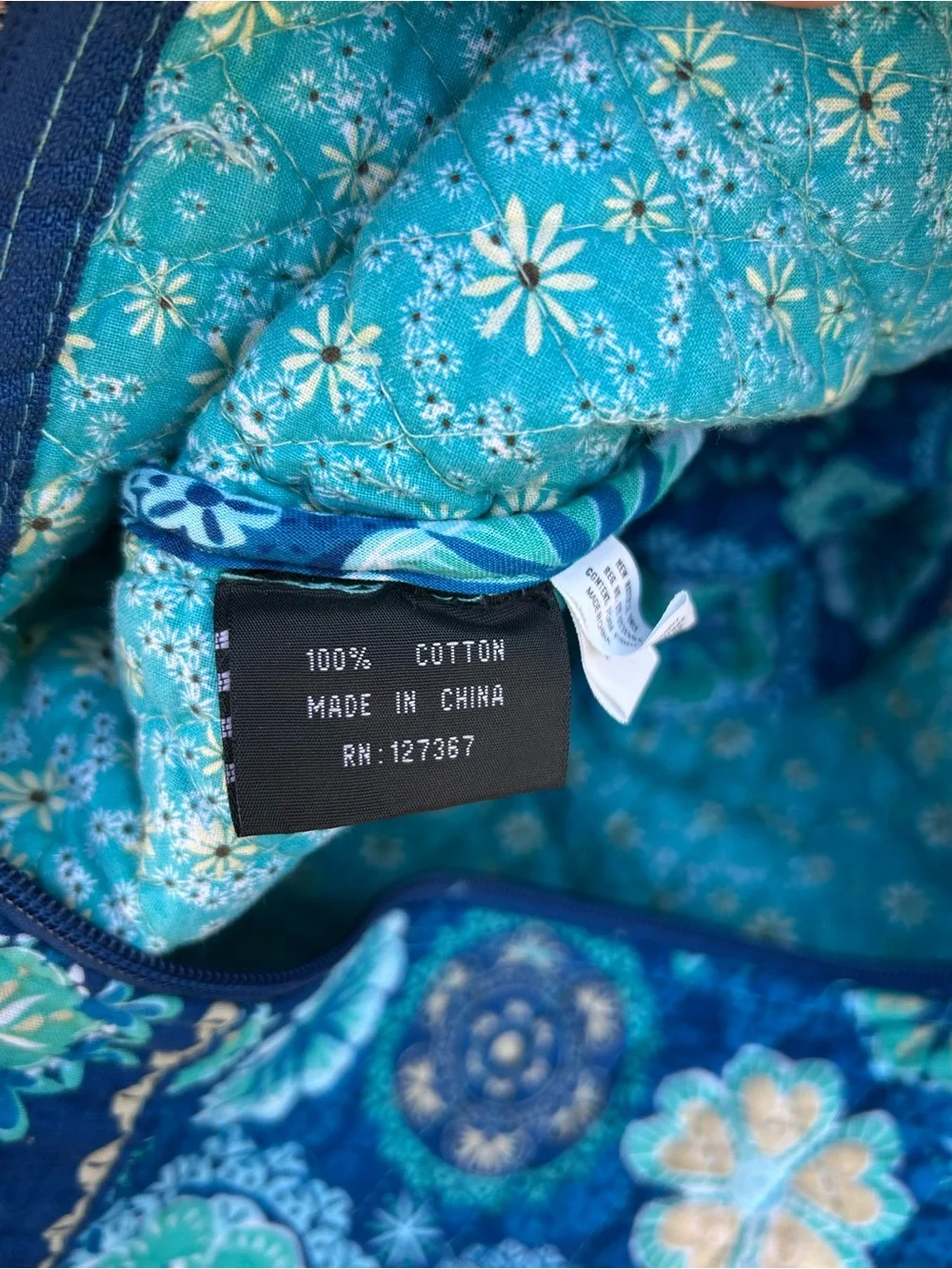 Vera Bradley Duffel Bag Quilted Medium Travel weekender Blue Floral Medallion
